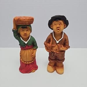 Lot of 2  Doo Lee Koreart man and woman with Basket Resin Figurines 6.5"